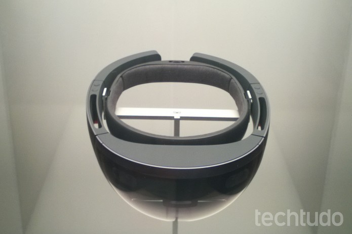 HoloLens deve ter primeira versão para desenvolvedores em 2016. Versão para consumidores pode levar cinco anos para ficar pronta (Foto: Elson de Souza/TechTudo)