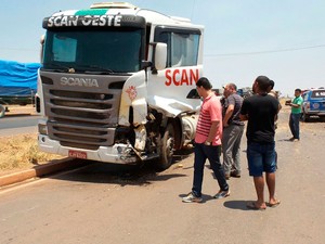 Motorista da carreta foi preso (Foto: Edivaldo Braga/Blogbraga)