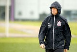 Mano vê Timão mais pressionado e São Paulo como ‘fiel da balança’ Mano vê Timão mais pressionado e São Paulo como ‘fiel da balança’