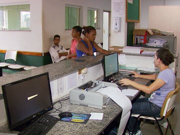 Impasse deixa pacientes sem atendimento em pronto-socorro. (Foto: Reprodução EPTV)