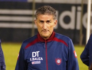 Edgardo Bauza, técnico do San Lorenzo (Foto: Daniel Mundim)