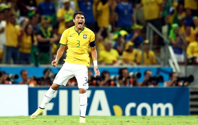 Thiago Silva Brasil x Colmbia  (Foto: Marcos Ribolli)