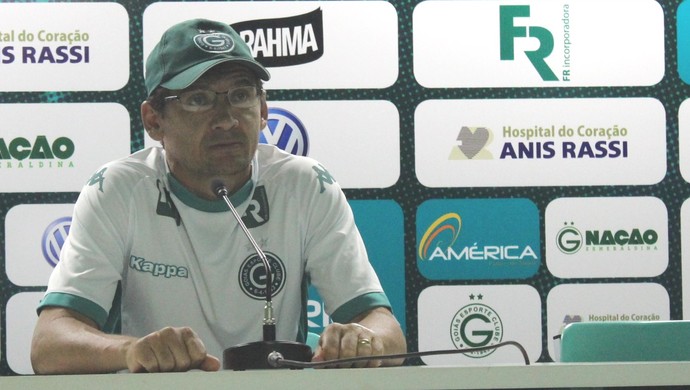 Augusto César se despede do time profissional do Goiás neste domingo (Foto: Fernando Vasconcelos / Globoesporte.com)