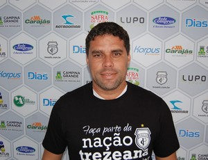 Leandro Sena, treinador do Treze (Foto: João Brandão Neto / GloboEsporte.com/pb) Leandro Sena, treinador do Treze (Foto: João Brandão Neto / GloboEsporte.com/pb)