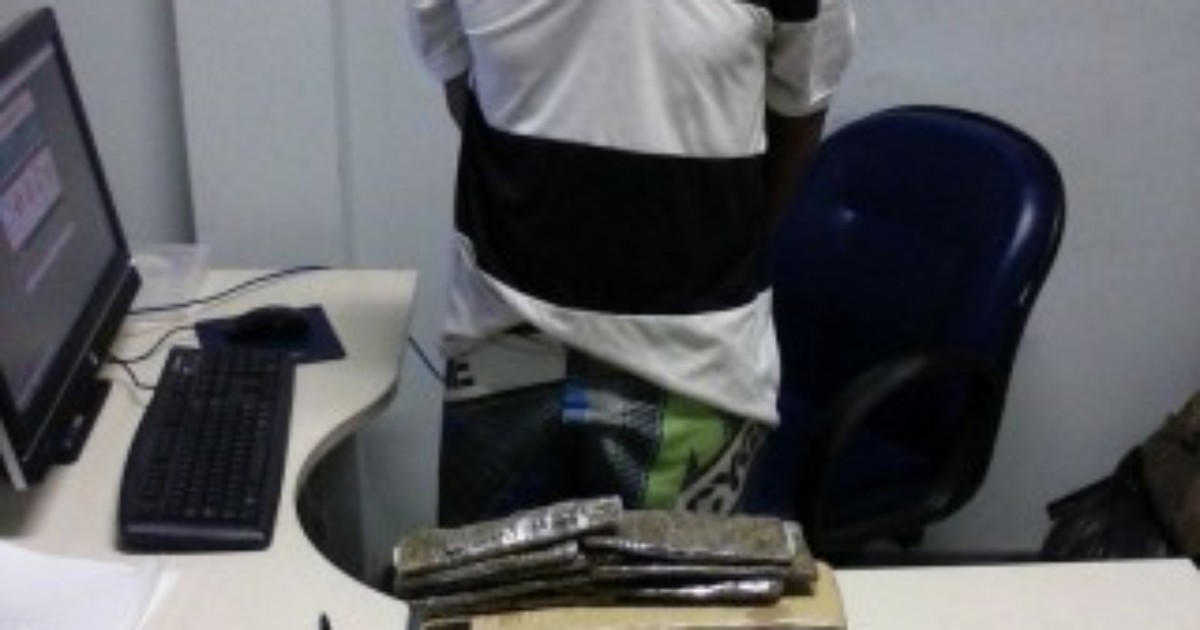 Caminhoneiro é preso com drogas no pedágio da BR-101, no ES - Globo.com