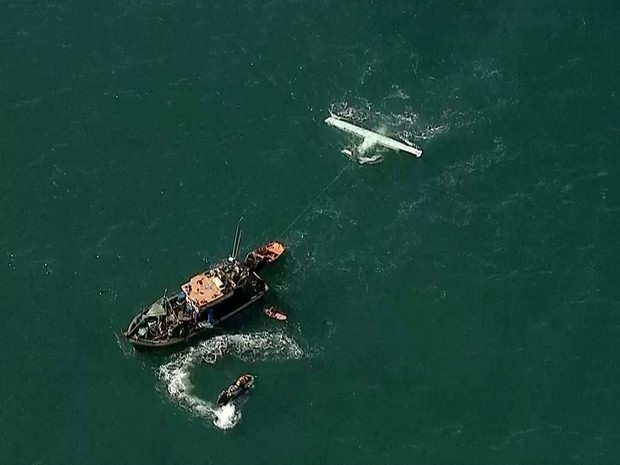 [Brasil] Aeronave cai no mar do Leblon, na Zona Sul do Rio Cop_aviao7