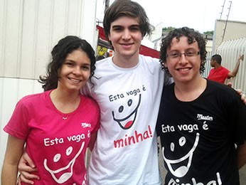Três amigos prestam o Enem em Cuiabá (Foto: Pollyana Araújo/G1)