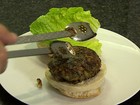 Cientistas produzem primeiro hambúrguer de laboratório