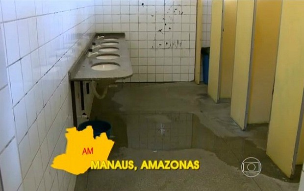 Reportagem mostra situação de banheiros públicos de Manaus (Foto: Reprodução/ Mais Você)
