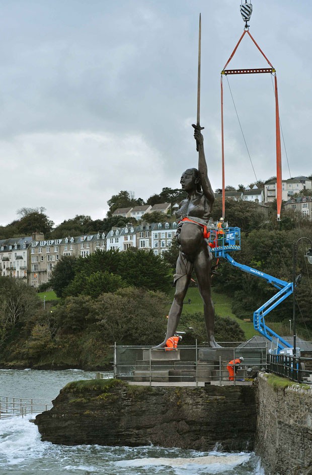 Moradores qualificaram a estátua de 'imoral', 'obscena' e 'ofensiva'.  (Foto: Toby Melville/Reuters)