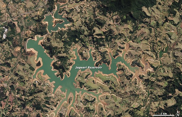 Reservatório Jaguari em 4 de agosto de 2014 (Foto: Nasa)