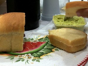 Encomendas de pães tem aumentado, segundo empreendedoras (Foto: Reprodução/ TV Gazeta)