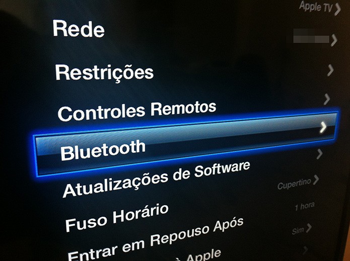 Acessando as configurações de Bluetooth da Apple TV para ligar um teclado Bluetooth (Foto: Marvin Costa/TechTudo)