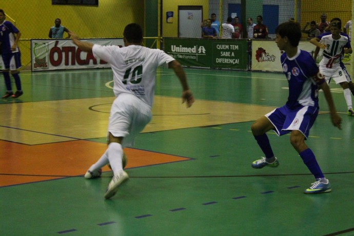 Dormentes e Henrique Leite fazem bom jogo, mas estão eliminados (Foto: Emerson Rocha)