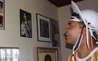 Chambinho visita museu do Rei do Baião (Luna Markman / G1)