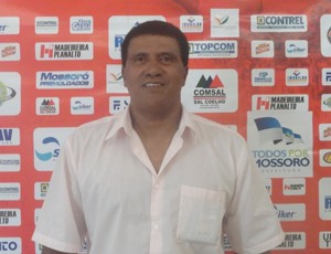 Técnico Samuel Cândido é apresentado pelo Potiguar de Mossoró (Foto: Divulgação/Potiguar de Mossoró)
