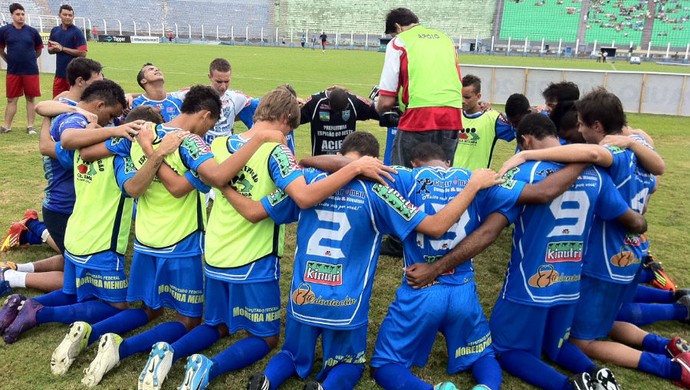 Jogadores do Espigão, time de Rondônia, na Copa São Paulo de Juniores (Foto: Fernando Vidotto / TV Globo)