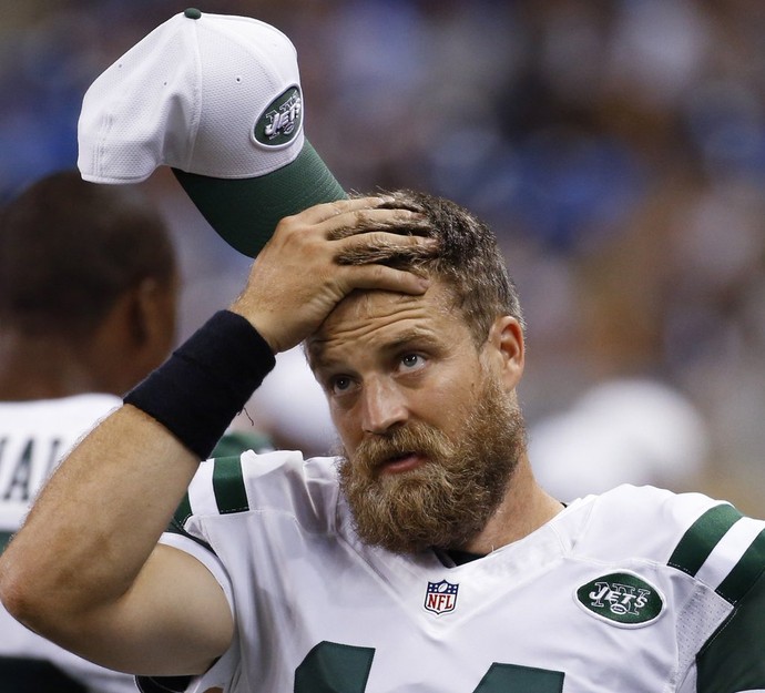 Ryan Fitzpatrick lamenta os erros que eliminaram o New York Jets (Foto: Divulgação/NFL)