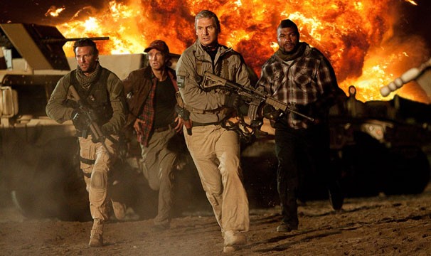 Bradley Cooper, Sharlto Copley, Liam Neeson e Quinton Jackson são os astros do 'Esquadrão Classe A'   (Foto: divulgação)