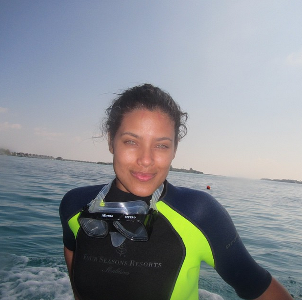 Ildi mergulha pela primeira vez nas Maldivas (Foto: Reprodução/Instagram)