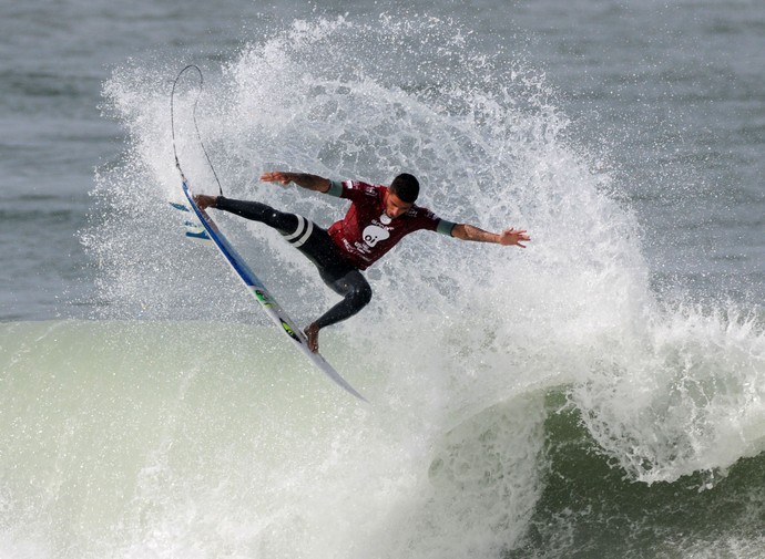 Filipe Toledo consegue a vitória sobre Italo Ferreira na semifinal do Rio Pro, pelo Mundial de Surfe  (Foto: André Durão)