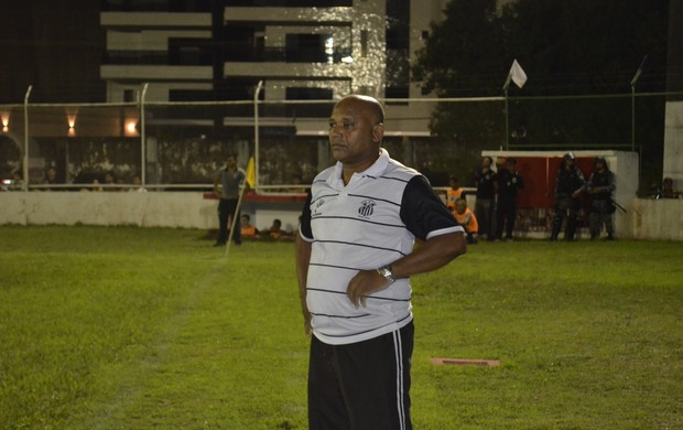 Ex-jogador Aldo, campeão brasileiro pelo Fluminense em 1984, agora é técnico de time Sub-20 no Amapá (Foto: Jonhwene Silva/GE-AP)