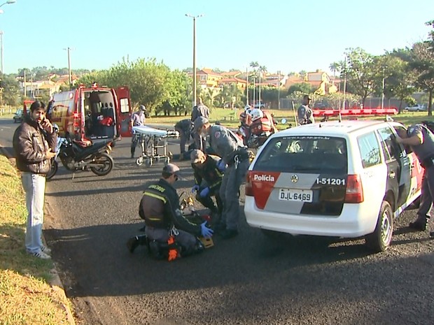 Três mulheres ficaram feridas em colisão entre duas motos na zona leste de Ribeirão Preto (Foto: Paulo Souza/EPTV)