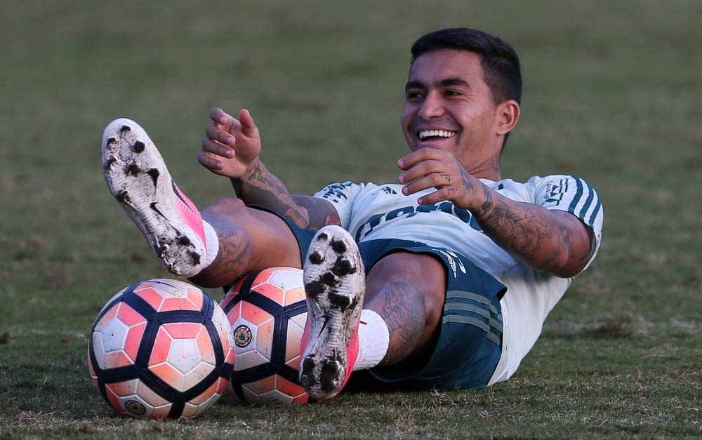Besiktas sonda Dudu e estuda fazer proposta para tirar atacante do Palmeiras