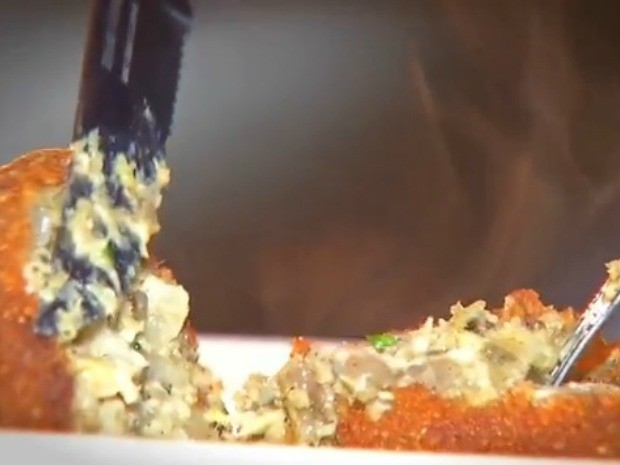 Bolinho de peixe é boa pedida para lanche da tarde (Foto: Reprodução/TVCA) Bolinho de peixe é boa pedida para lanche da tarde (Foto: Reprodução/TVCA)