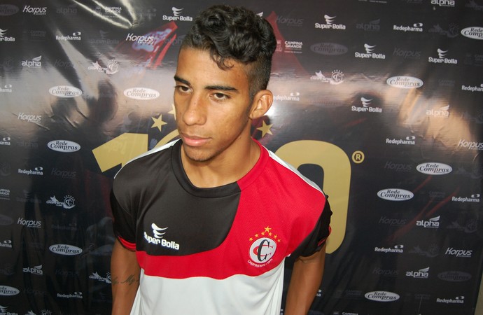 Luís Fernando, meia do Campinense (Foto: Silas Batista / GloboEsporte.com) Luís Fernando, meia do Campinense (Foto: Silas Batista / GloboEsporte.com)