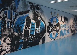 Gremio Repagina Vestiario Da Arena Com Mensagens Do Espirito Do Clube
