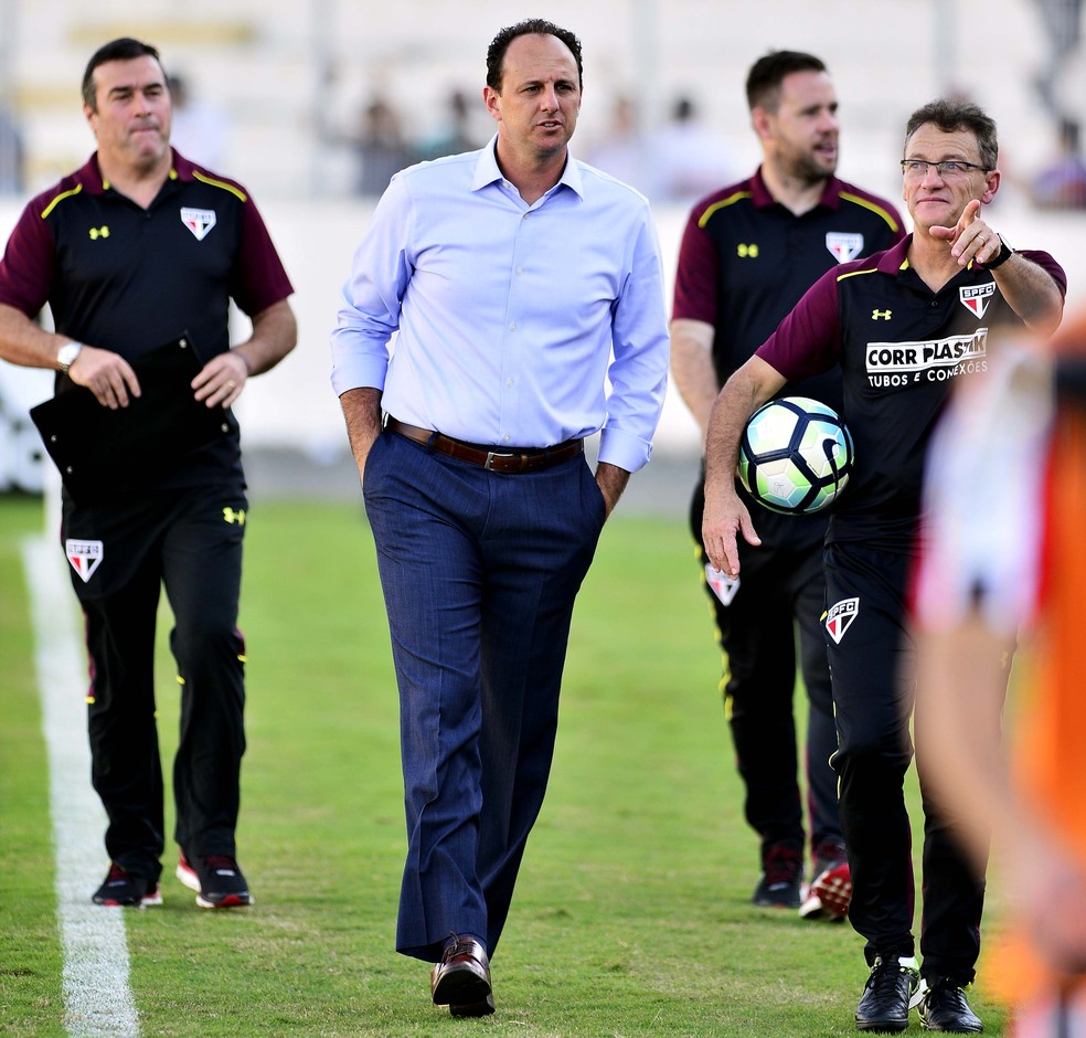 Ceni e o São Paulo sofreram a segunda derrota no Brasileiro (Foto: Marcos Ribolli)