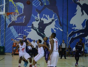 Pinheiros x Mogi - NBB (Foto: Thiago Fidelix)