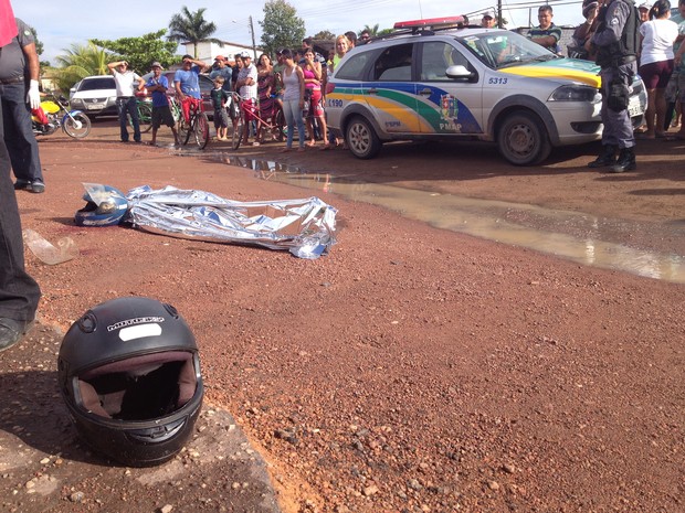 Homem pegou motoqueiro quando saiu da penitenciária do Amapá (Foto: Abinoan Santiago/G1)