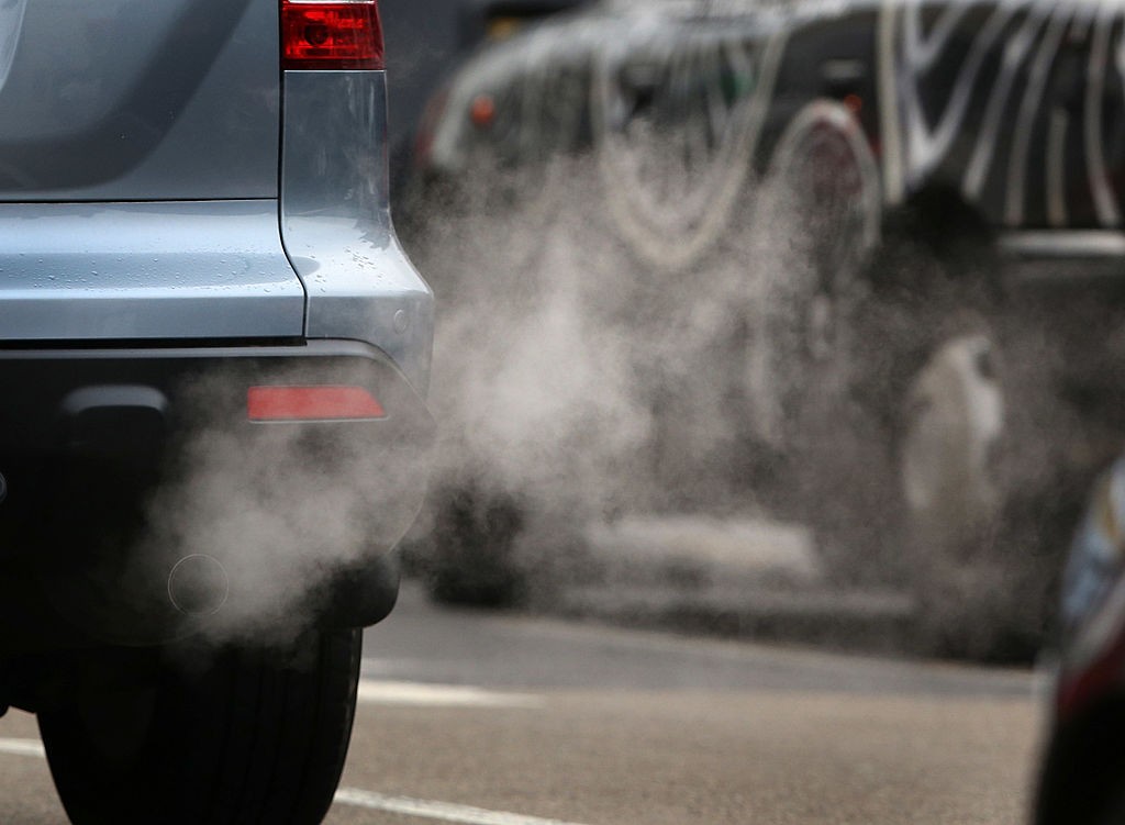 Noruega promete banir carros movidos a gasolina até 2025 no país (Foto: Getty Images)