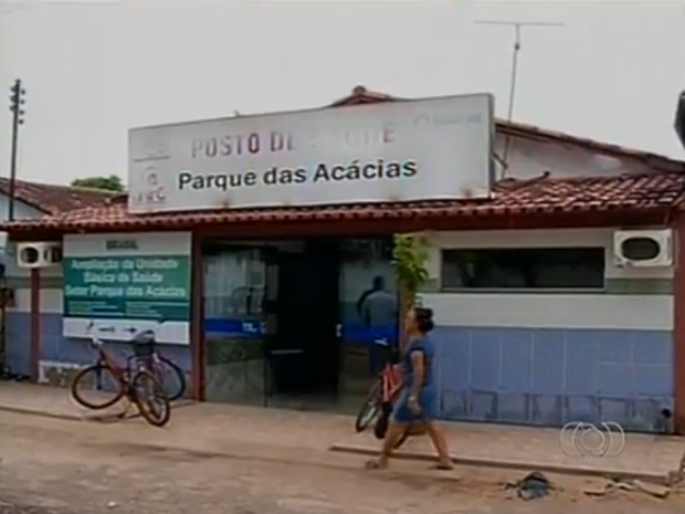 Falta de estrutura de postos de saúde comprometem atendimento de médicos (Foto: Reprodução/TV Anhanguera)
