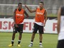 Edenílson e Ralf se destacam em treino de pênaltis do Timão