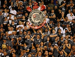 Torcida Corinthians x Emelec (Foto: Marcos Ribolli / Globoesporte.com)