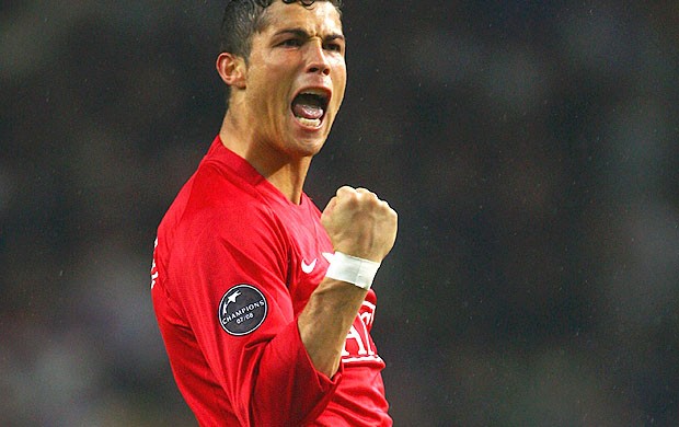 Cristiano Ronaldo jogando pelo Manchester United (Foto: Getty Images)