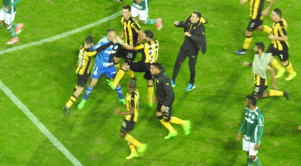  Palmeiras emite nota oficial contra decisão da Conmebol: 'Beira o escárnio'