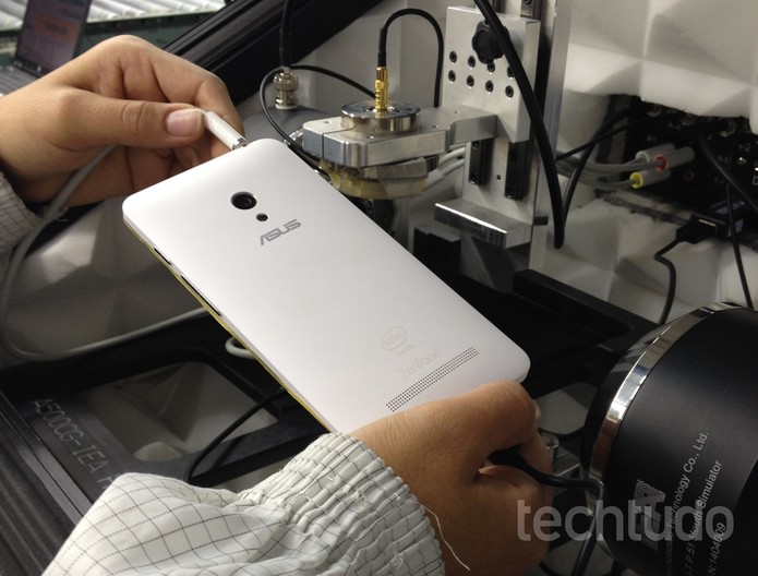 ZenFone 5 (Foto: TechTudo) ZenFone 5 (Foto: TechTudo)