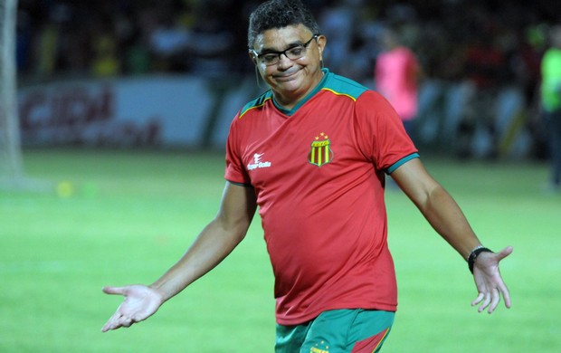 Flávio Araújo considera alteração com uma boa estratégia (Foto: Biaman Prado/O Estado) Flávio Araújo considera alteração com uma boa estratégia (Foto: Biaman Prado/O Estado)