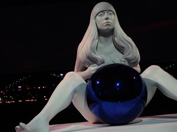 Escultura de Lady Gaga feita por Jeff Koons (Foto: Emmanuel Dunand/ AFP)