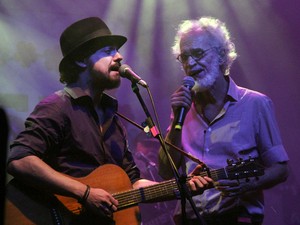 Homenageado na Festa da Imaculada, Renato Teixeira faz show em Taubaté (Foto: Arquivo Pessoal/ Camila Tchmola) Homenageado na Festa da Imaculada, Renato Teixeira faz show em Taubaté (Foto: Arquivo Pessoal/ Camila Tchmola)