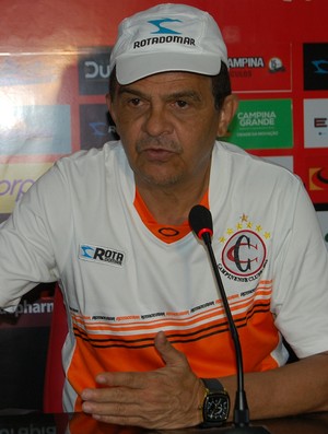 Francisco Diá, técnico do Campinense (Foto: Silas Batista / GloboEsporte.com)