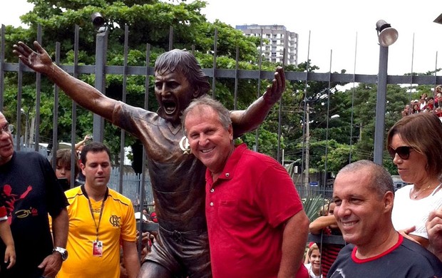 Estátua Zico Flamengo gávea (Foto: André Durão / Globoesporte.com)