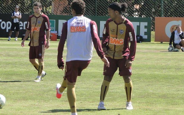 Ronaldinho Gaucho atlético-mg (Foto: Fernando Martins/Globoesporte.com)