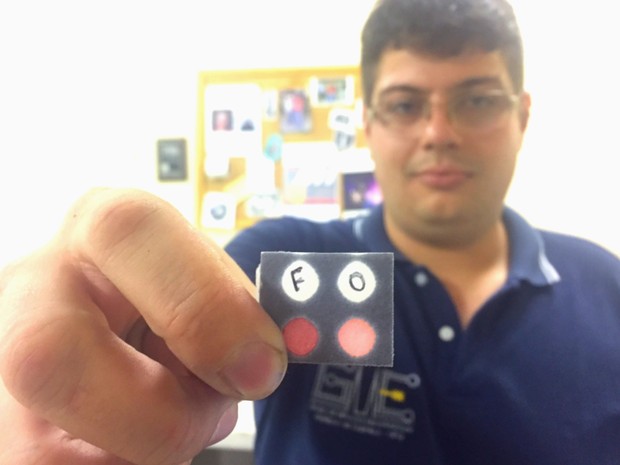 Thiago Miguel, douturando em Química, um dos pesquisadores que desenvolveu método de identificação de uísque falso, em Goiás (Foto: Murillo Velasco/G1)