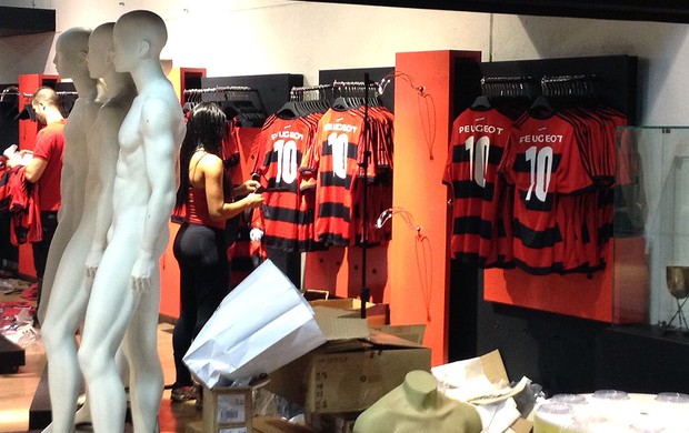 loja Flamengo novo uniforme  (Foto: Cahê Mota)