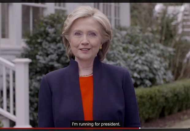 Imagem capturada do vídeo em que Hillary Clinton anunciou sua candidatura à presidência dos Estados Unidos (Foto: Reprodução/AP)